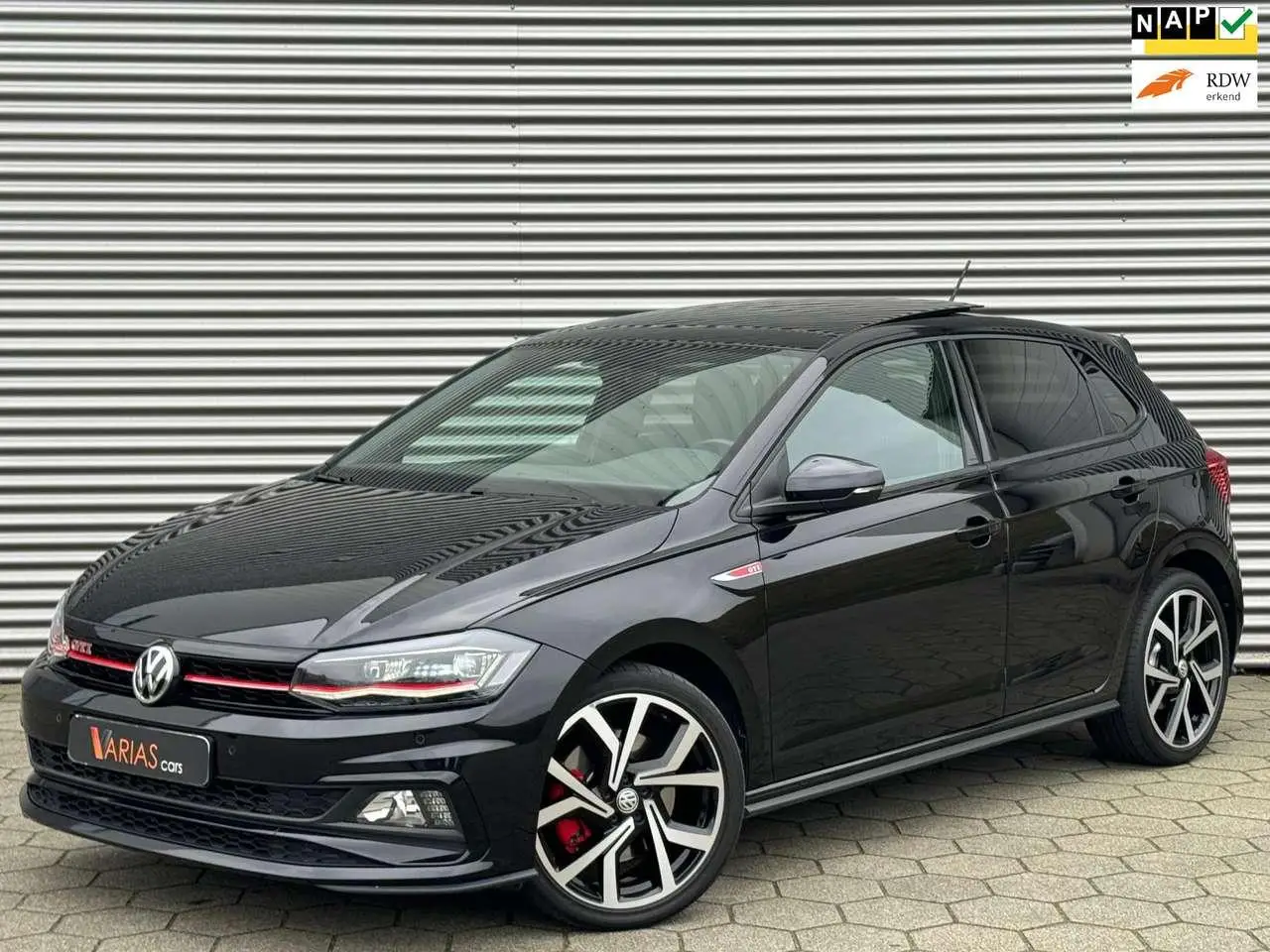 Photo 1 : Volkswagen Polo 2020 Essence