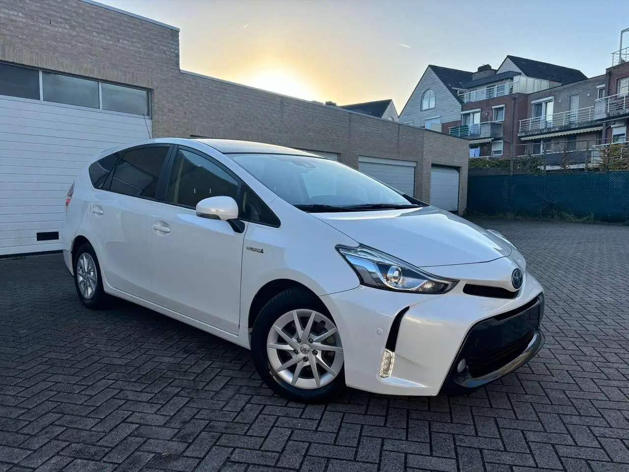 Photo 1 : Toyota Prius 2018 Petrol