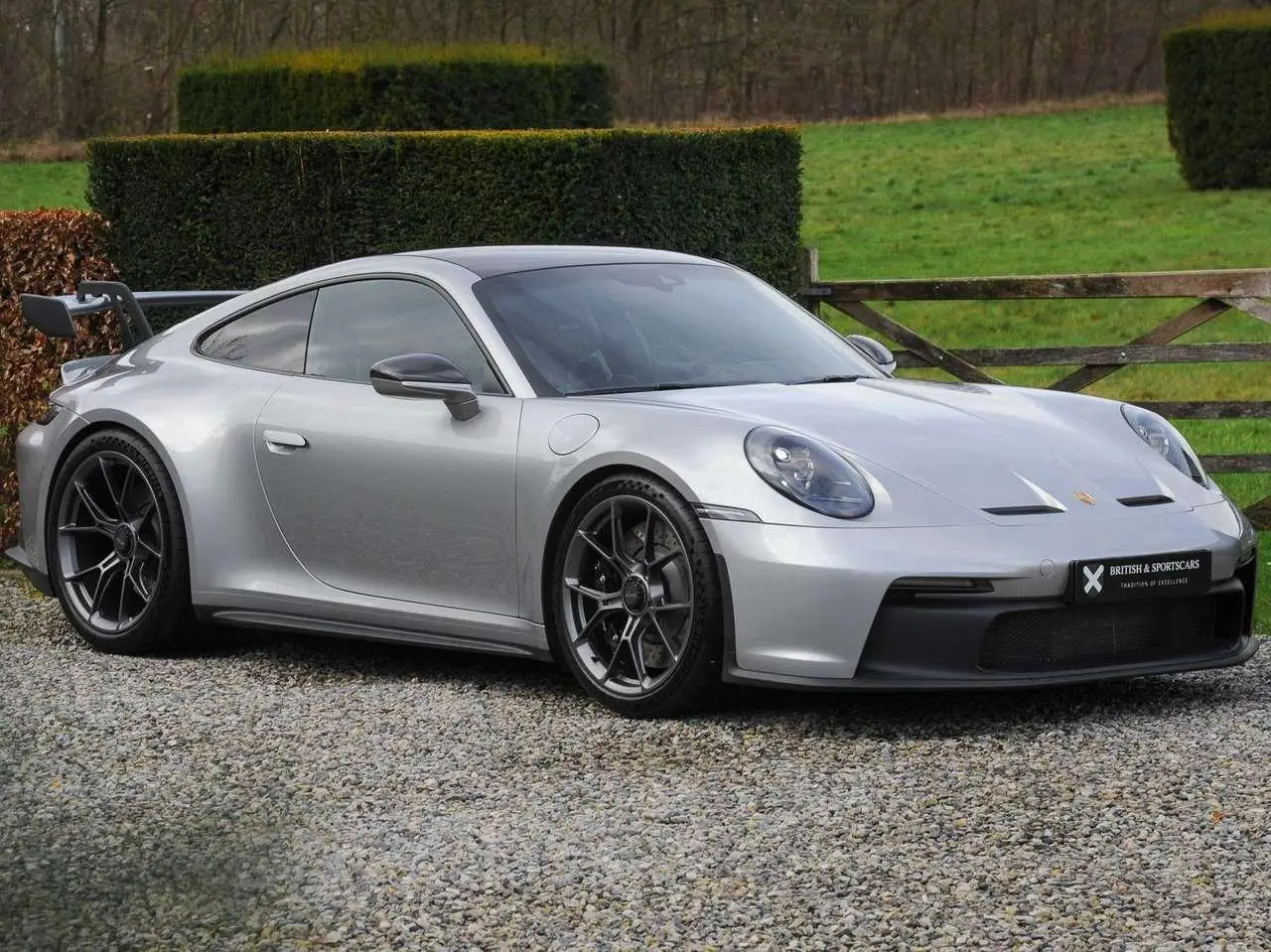 Photo 1 : Porsche 992 2023 Essence