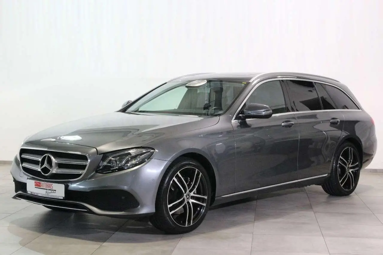 Photo 1 : Mercedes-benz Classe E 2018 Essence