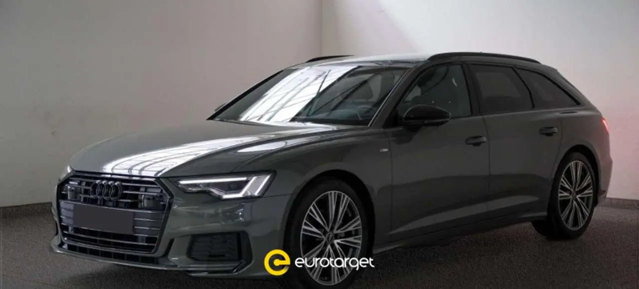 Photo 1 : Audi A6 2022 Hybride