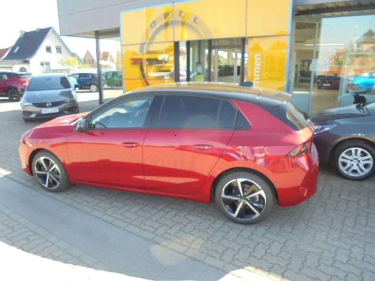 Photo 1 : Opel Astra 2023 Essence