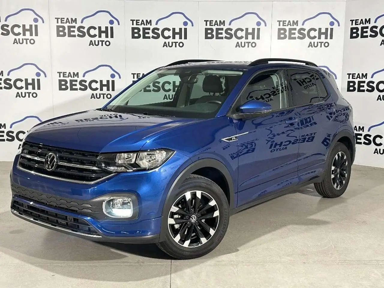 Photo 1 : Volkswagen T-cross 2023 Essence