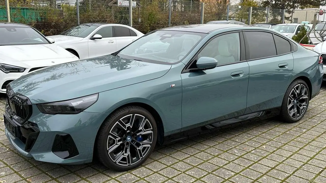 Photo 1 : Bmw I5 2023 Électrique