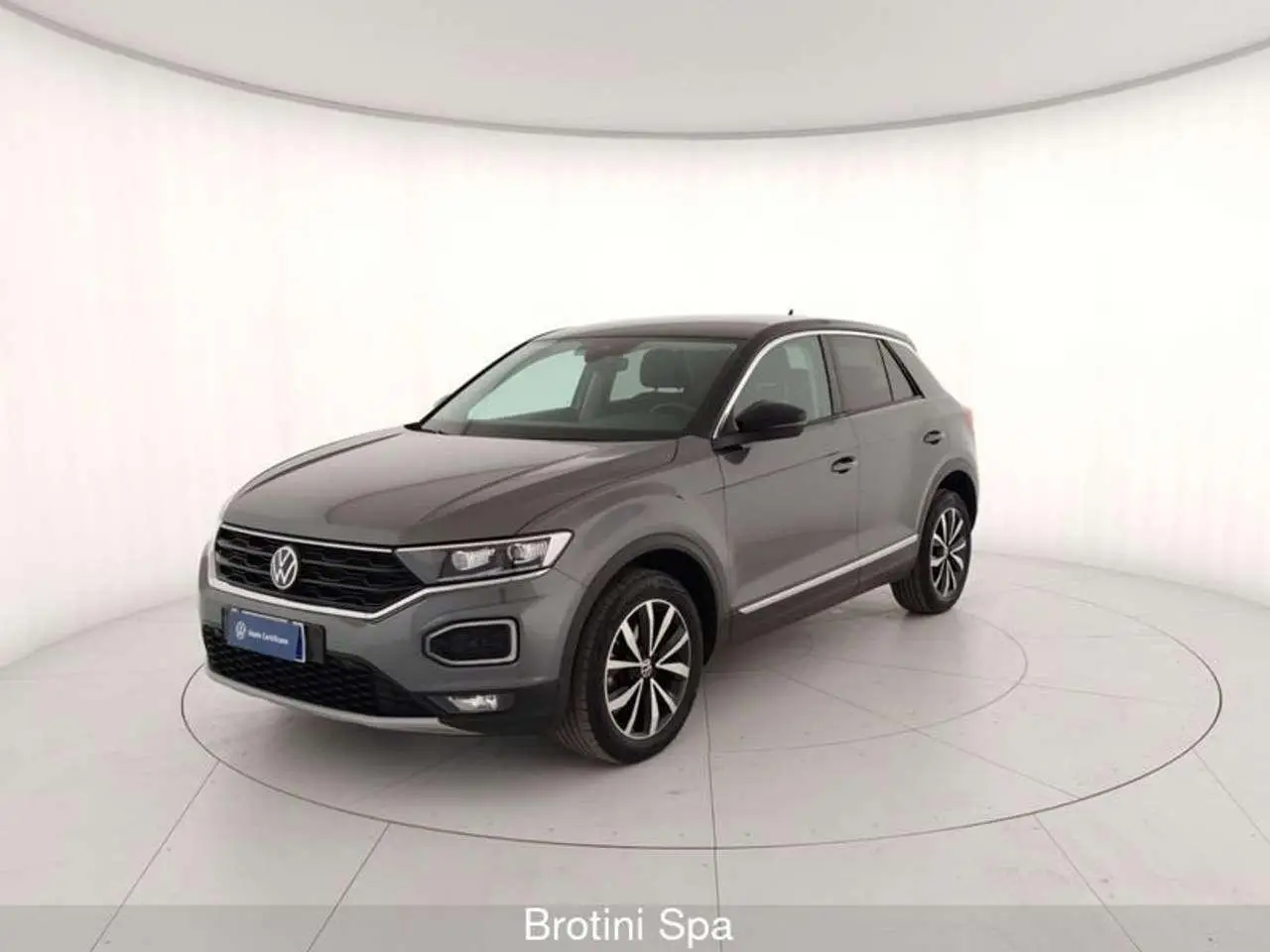 Photo 1 : Volkswagen T-roc 2021 Essence