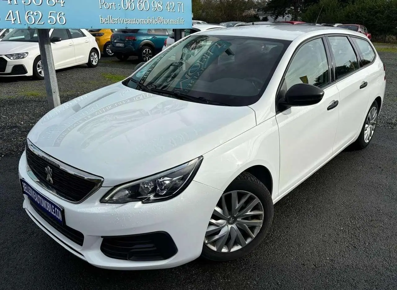 Photo 1 : Peugeot 308 2019 Diesel