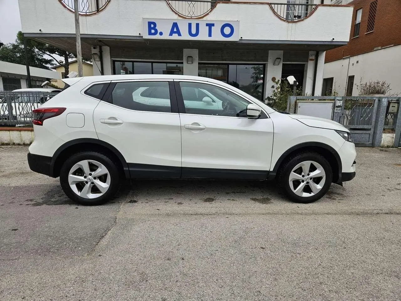 Photo 1 : Nissan Qashqai 2017 Diesel