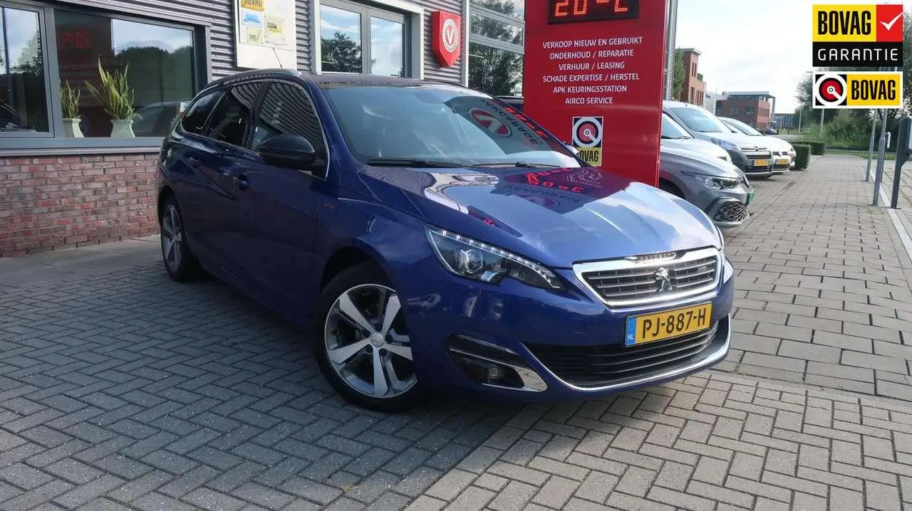 Photo 1 : Peugeot 308 2016 Petrol