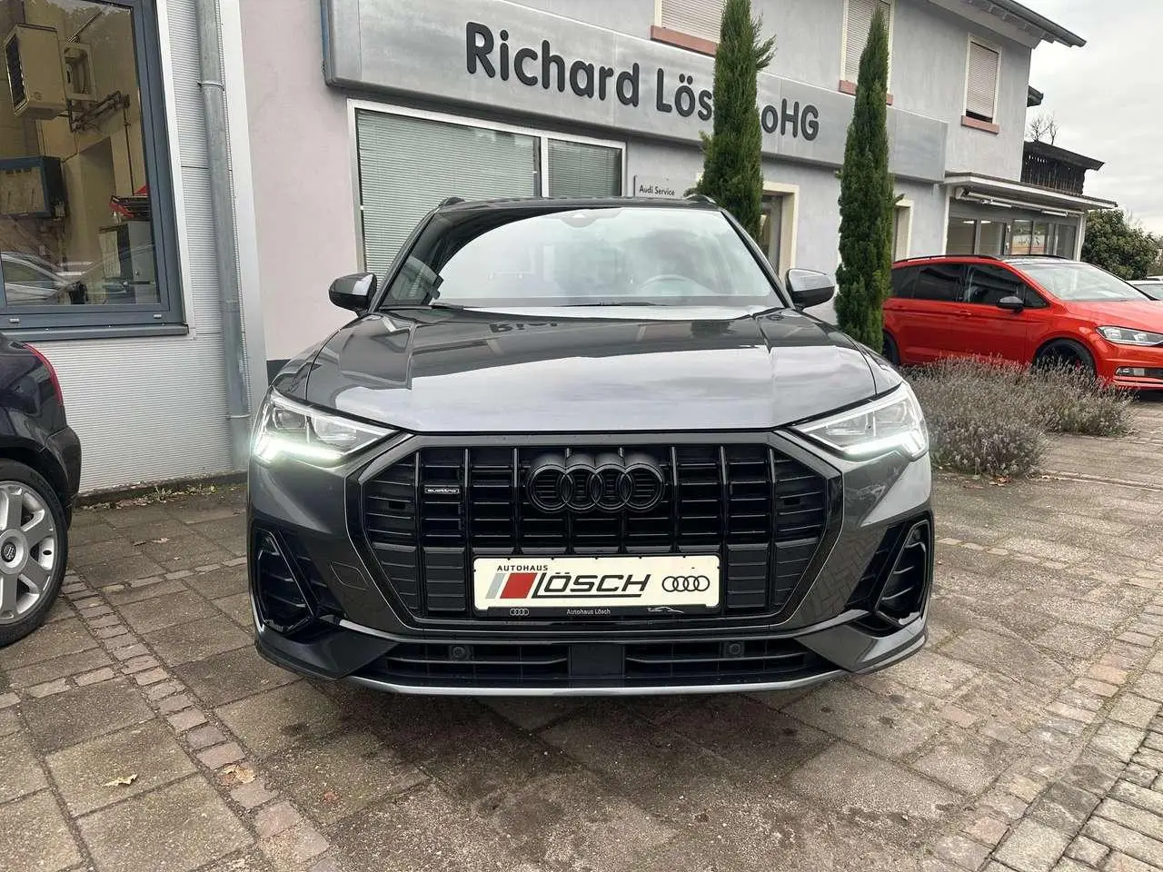 Photo 1 : Audi Q3 2019 Petrol