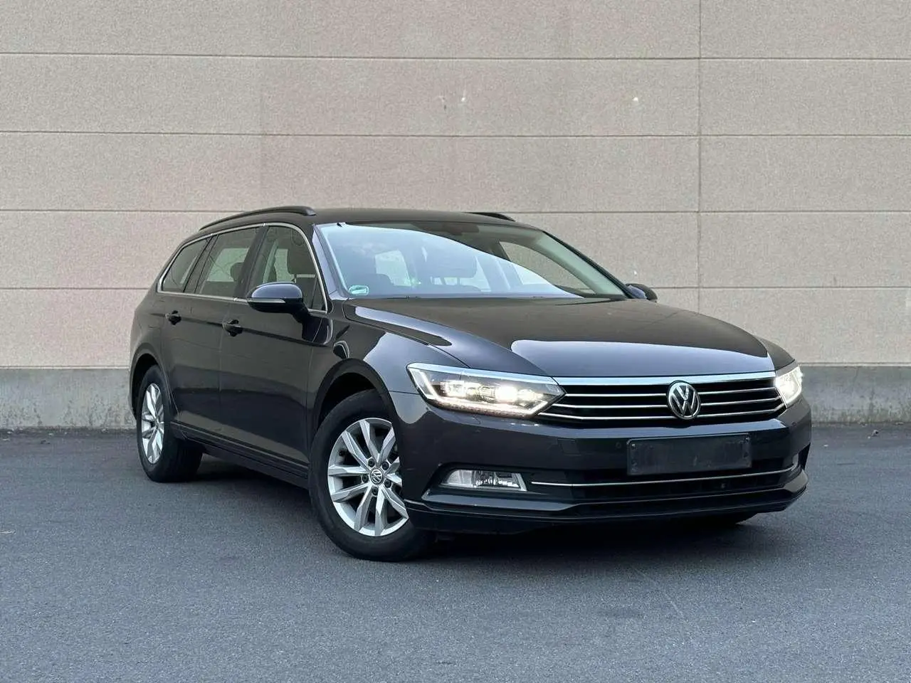 Photo 1 : Volkswagen Passat 2018 Diesel