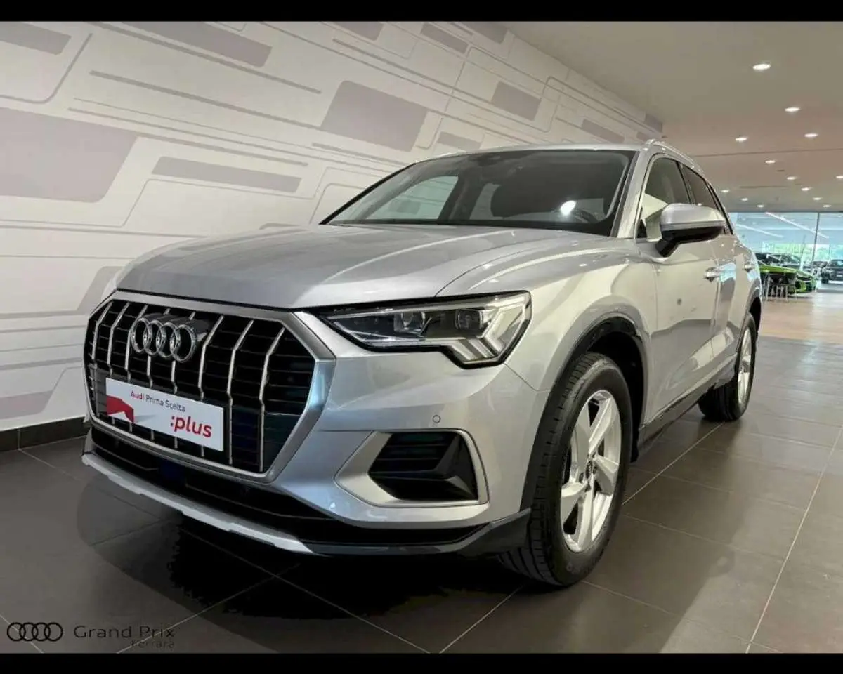 Photo 1 : Audi Q3 2023 Diesel