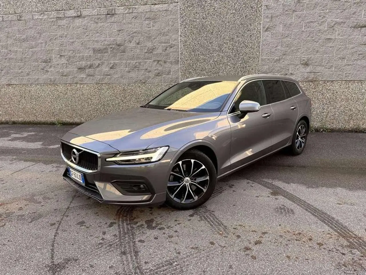 Photo 1 : Volvo V60 2021 Hybrid