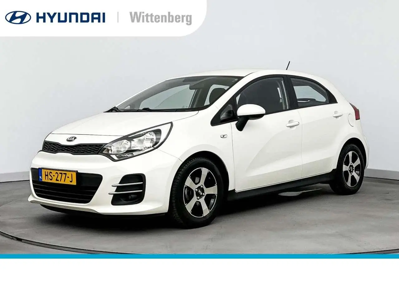 Photo 1 : Kia Rio 2016 Essence