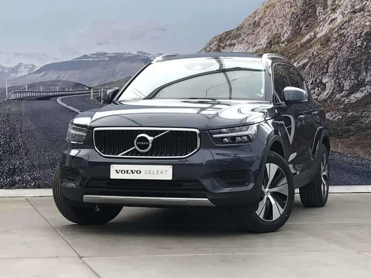 Photo 1 : Volvo Xc40 2022 Petrol