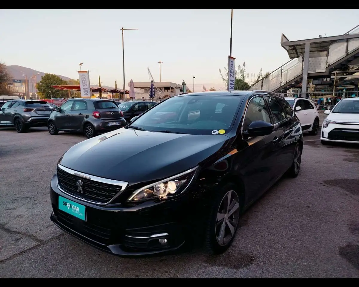 Photo 1 : Peugeot 308 2018 Diesel