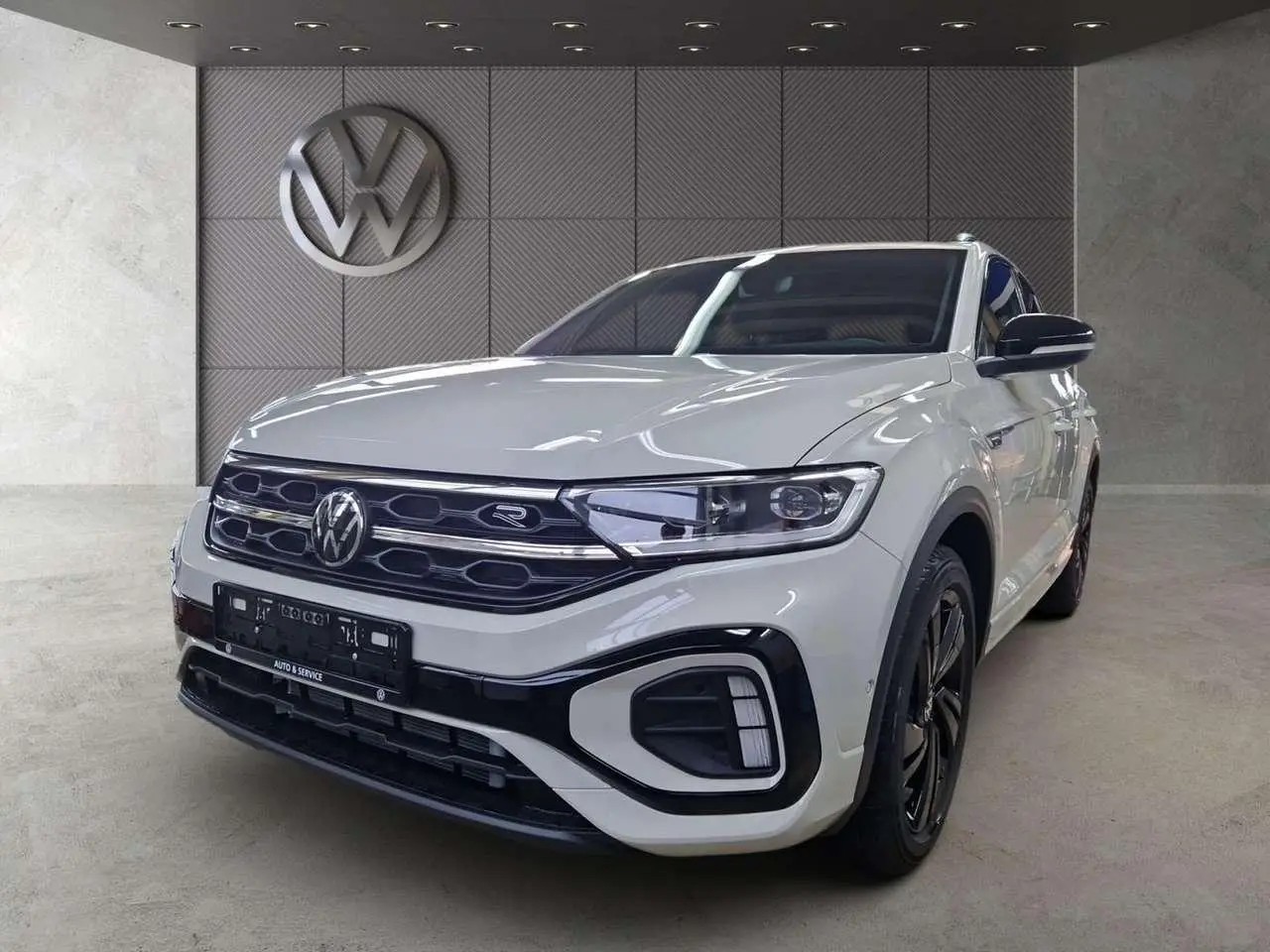 Photo 1 : Volkswagen T-roc 2024 Petrol