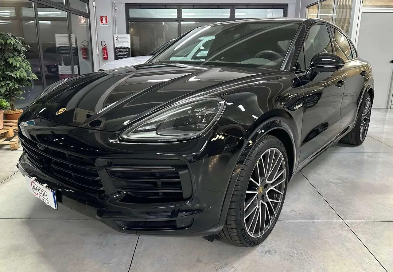 Photo 1 : Porsche Cayenne 2021 Hybrid