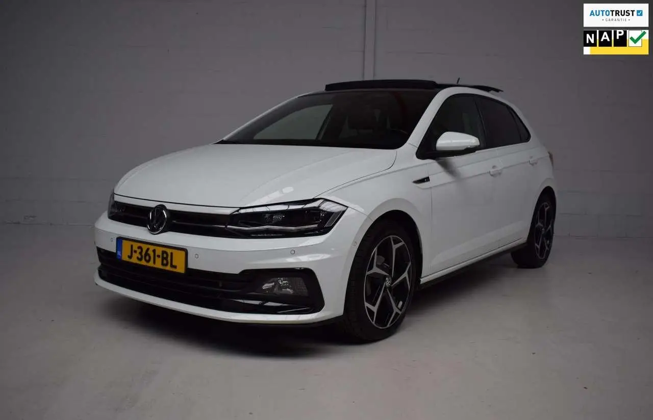 Photo 1 : Volkswagen Polo 2020 Petrol