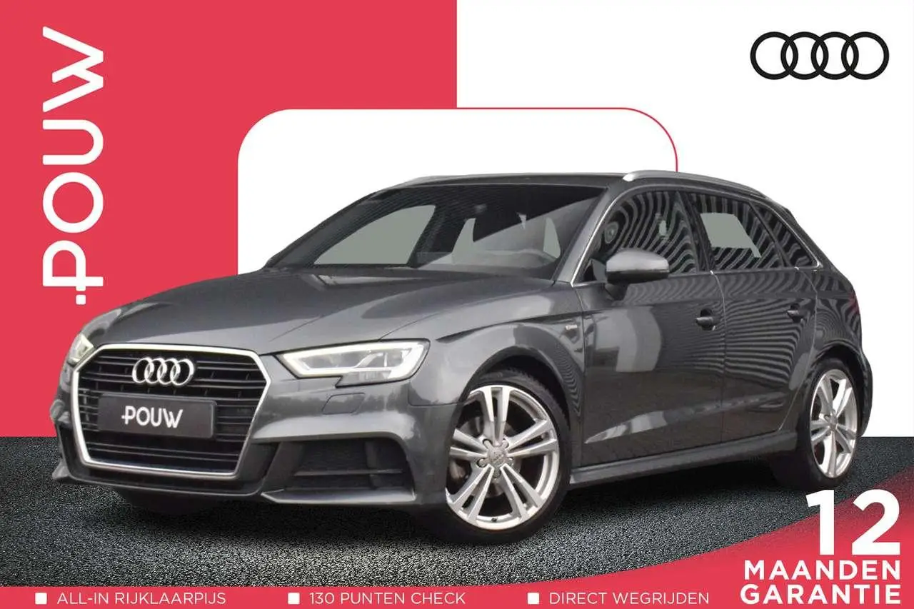 Photo 1 : Audi A3 2018 Petrol