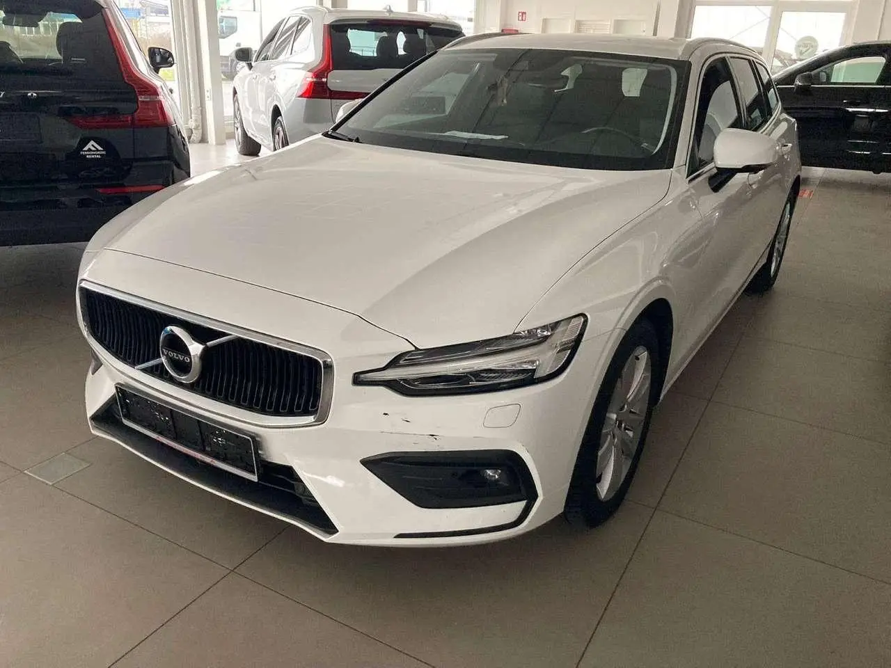 Photo 1 : Volvo V60 2020 Diesel