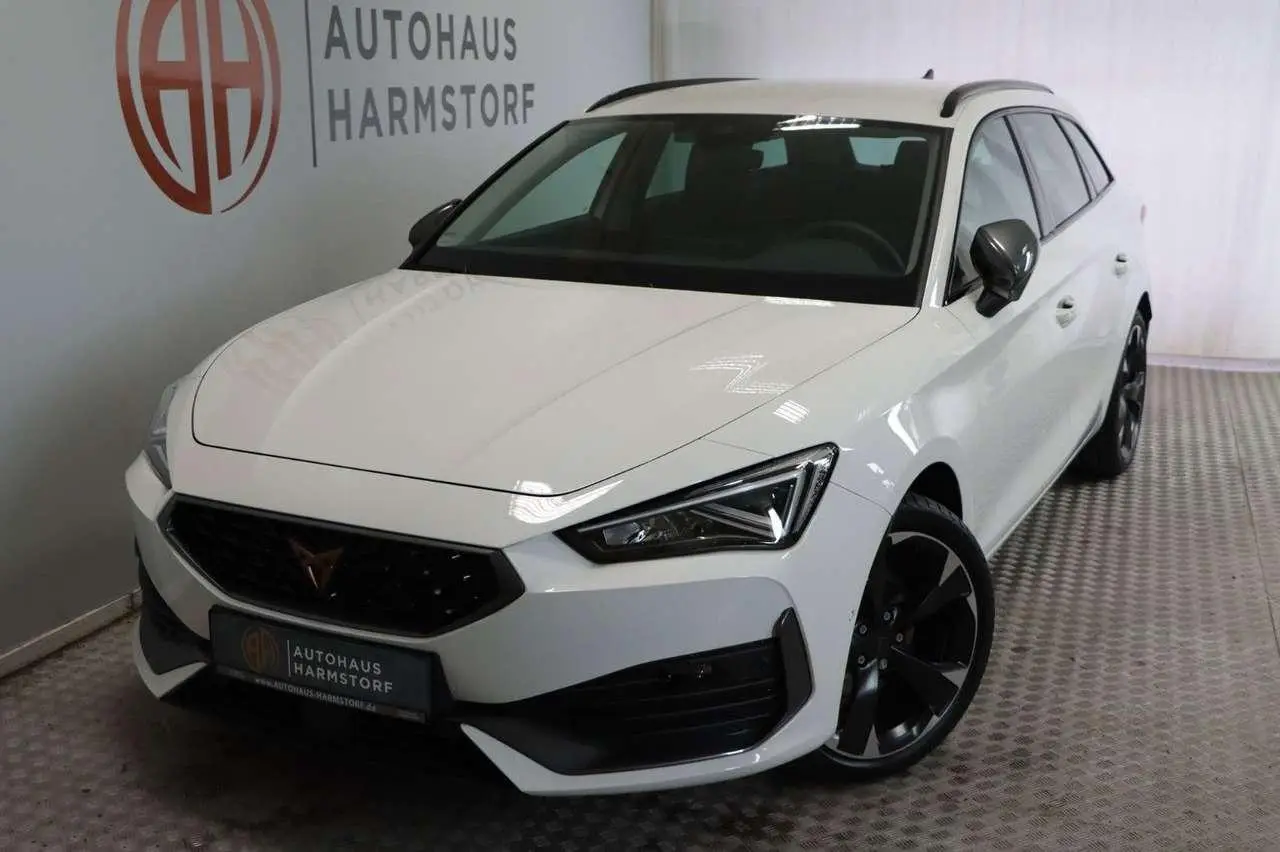 Photo 1 : Cupra Leon 2023 Petrol