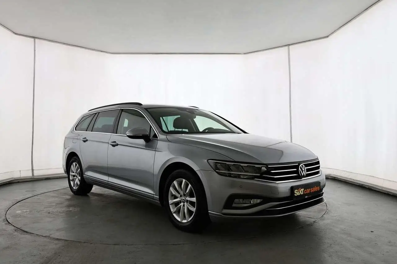 Photo 1 : Volkswagen Passat 2023 Diesel