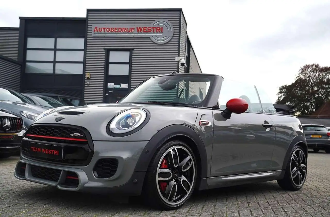 Photo 1 : Mini John Cooper Works 2016 Essence