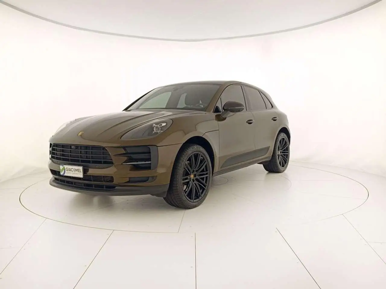 Photo 1 : Porsche Macan 2021 Essence