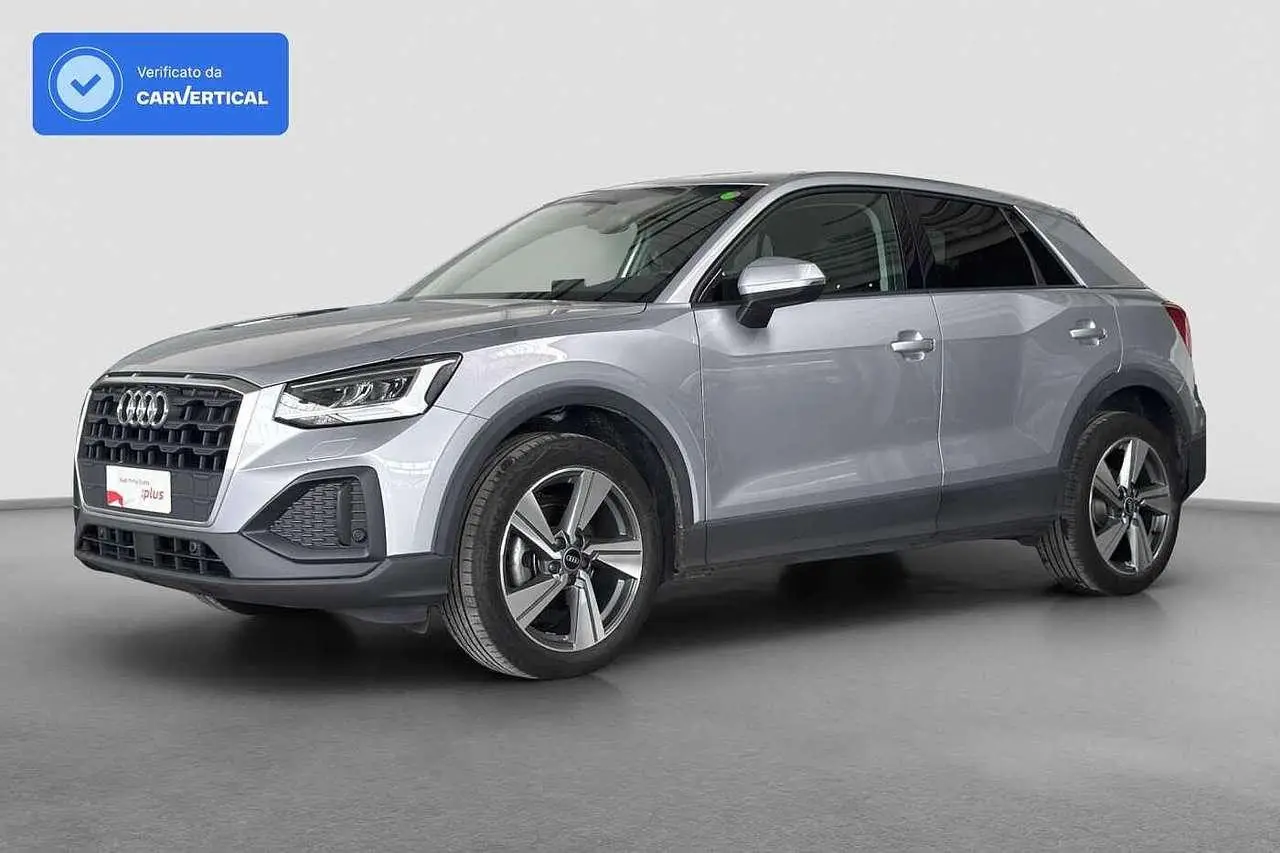 Photo 1 : Audi Q2 2021 Petrol