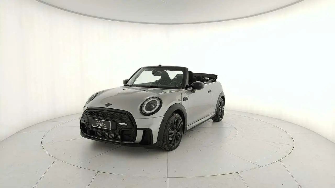 Photo 1 : Mini Cooper 2024 Essence