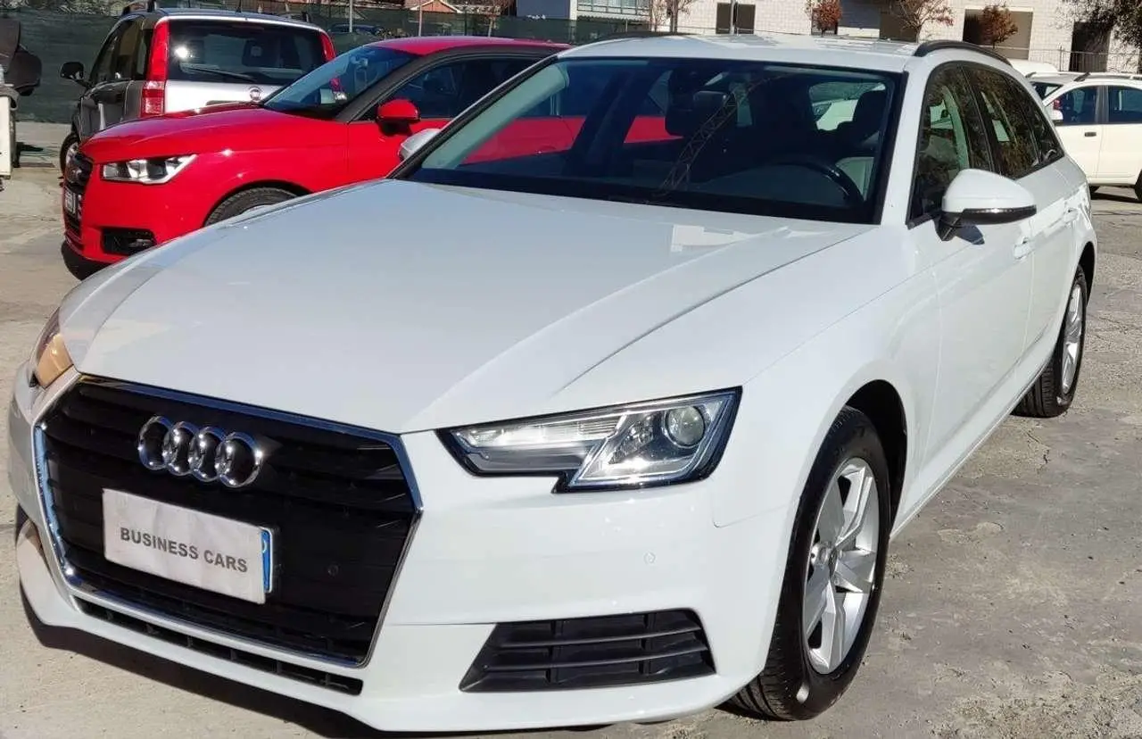 Photo 1 : Audi A4 2016 Diesel