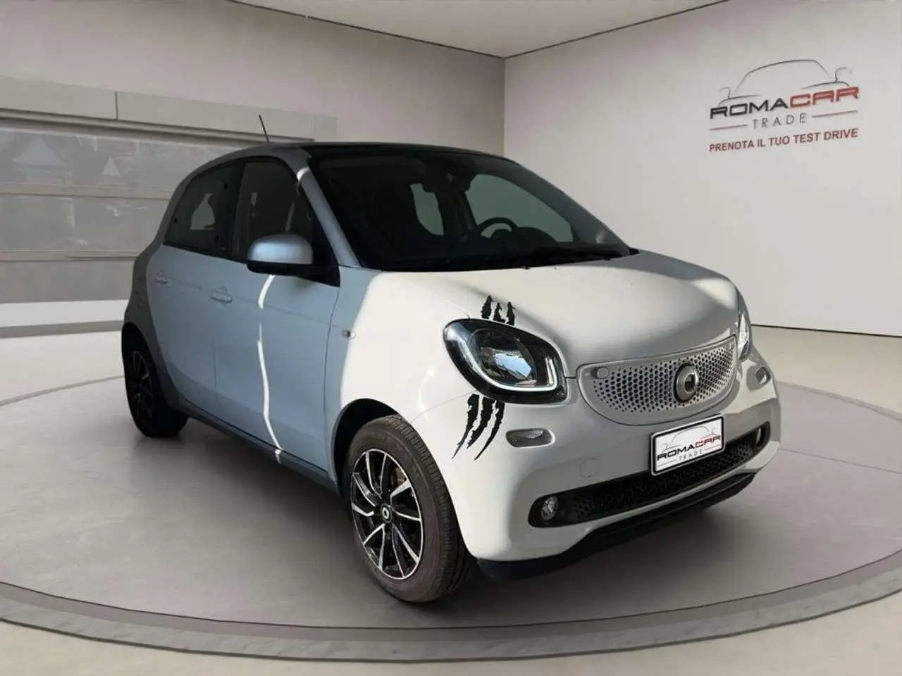 Photo 1 : Smart Forfour 2016 Essence