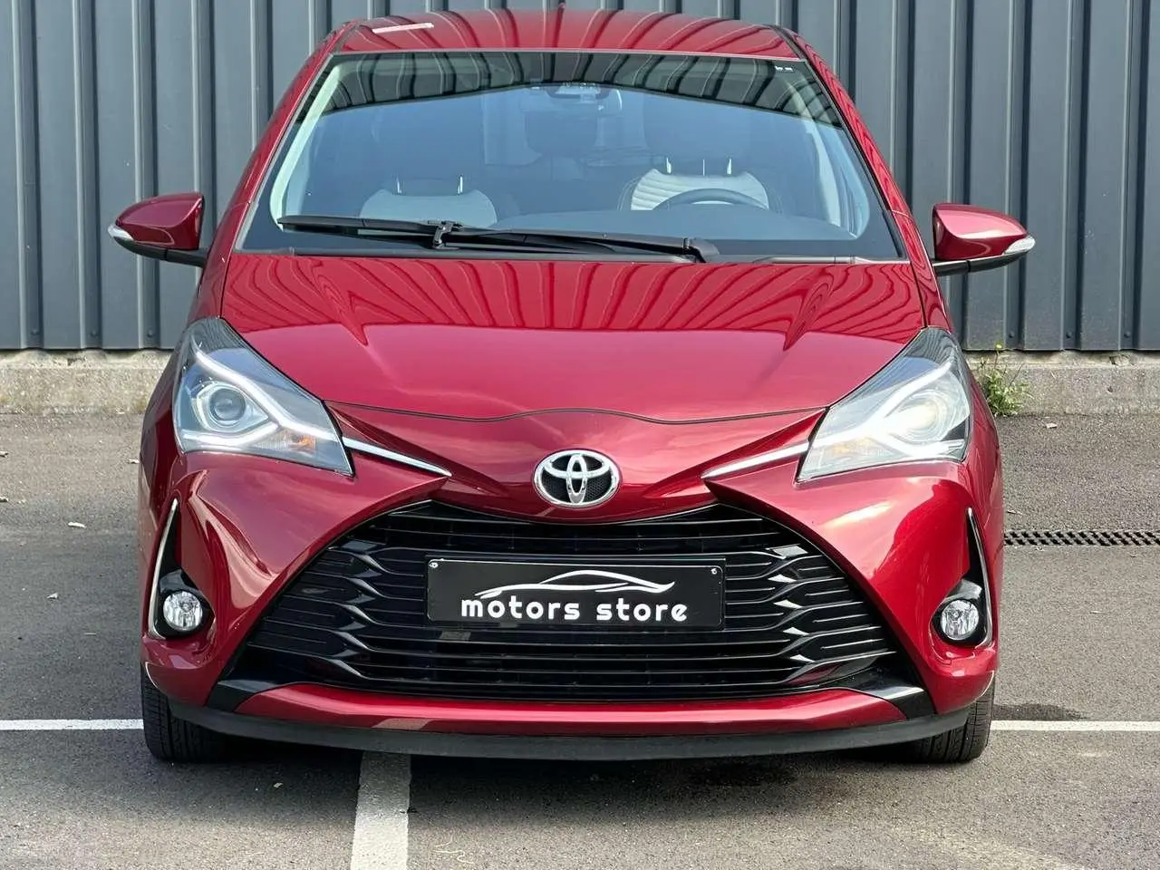 Photo 1 : Toyota Yaris 2020 Petrol