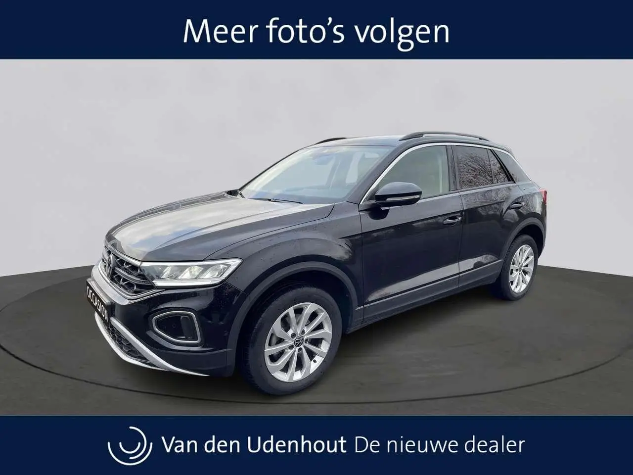 Photo 1 : Volkswagen T-roc 2023 Essence