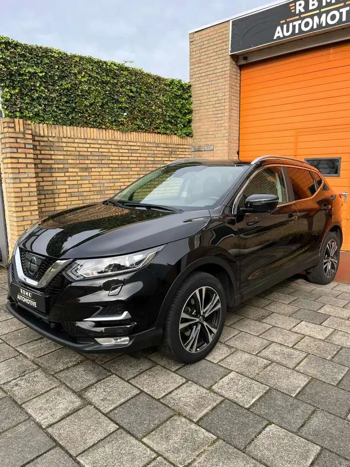 Photo 1 : Nissan Qashqai 2017 Petrol