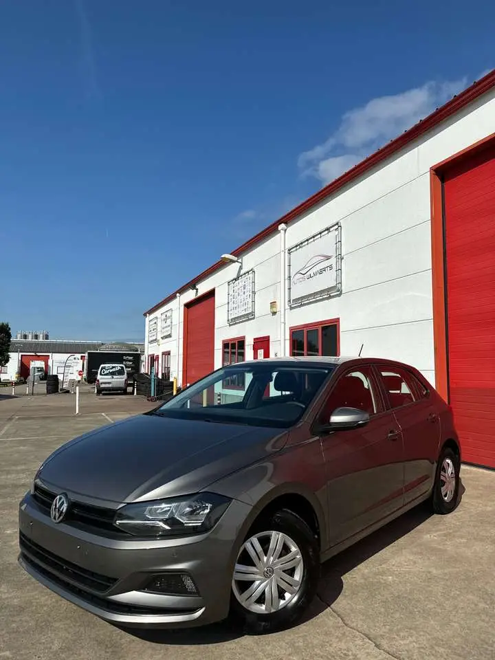 Photo 1 : Volkswagen Polo 2019 Petrol