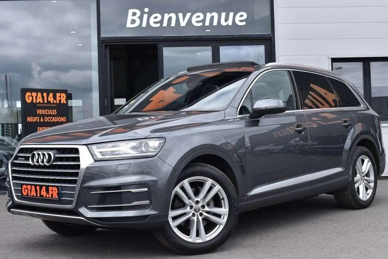 Photo 1 : Audi Q7 2018 Diesel