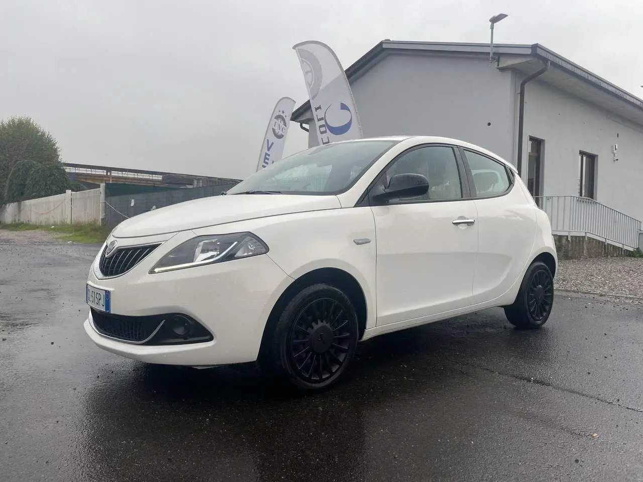 Photo 1 : Lancia Ypsilon 2022 Hybride