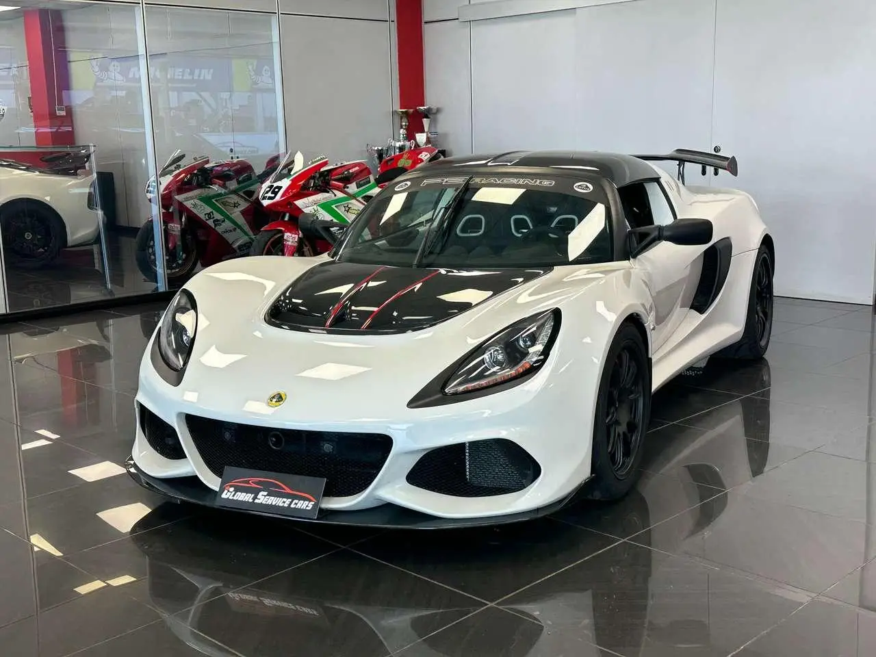 Photo 1 : Lotus Exige 2021 Petrol