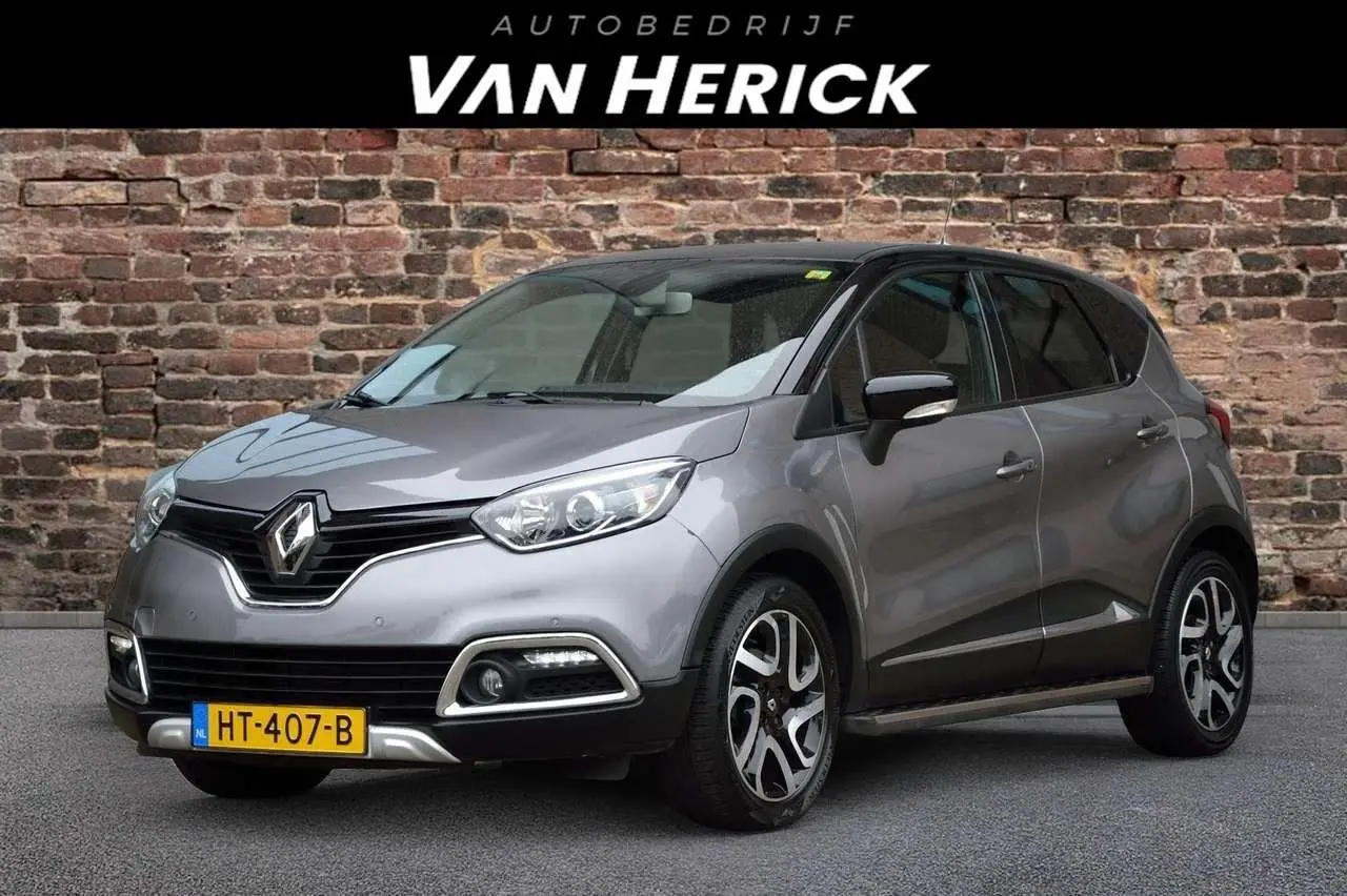 Photo 1 : Renault Captur 2016 Essence