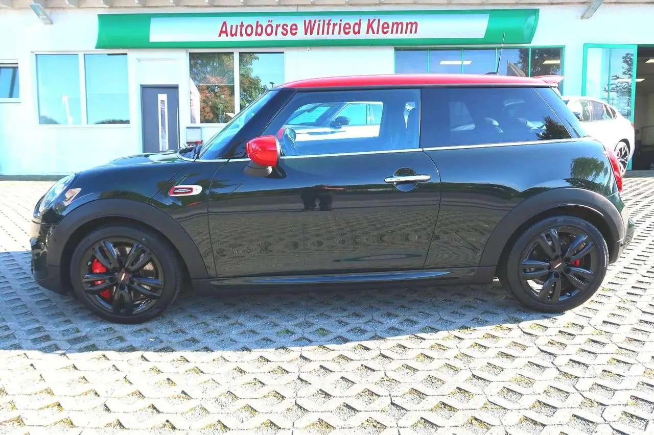 Photo 1 : Mini John Cooper Works 2021 Essence