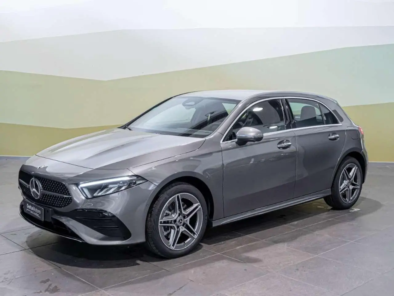 Photo 1 : Mercedes-benz Classe A 2024 Hybrid