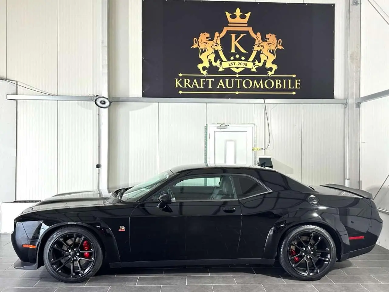 Photo 1 : Dodge Challenger 2020 Petrol