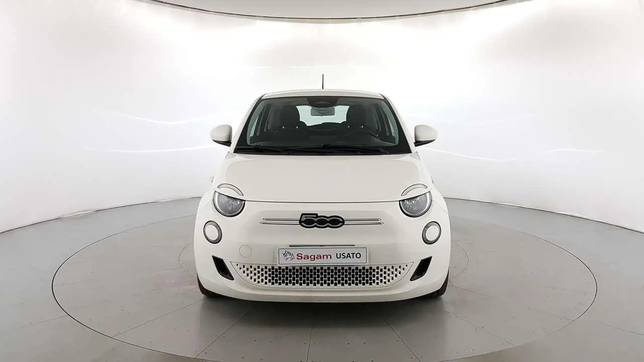 Photo 1 : Fiat 500 2021 Electric