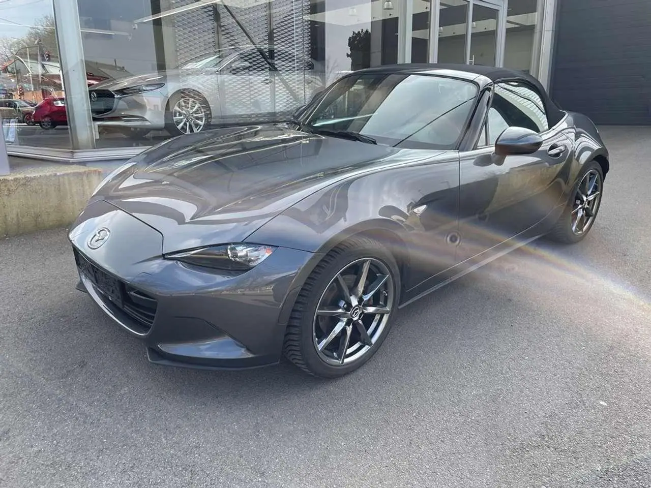 Photo 1 : Mazda Mx-5 2021 Essence