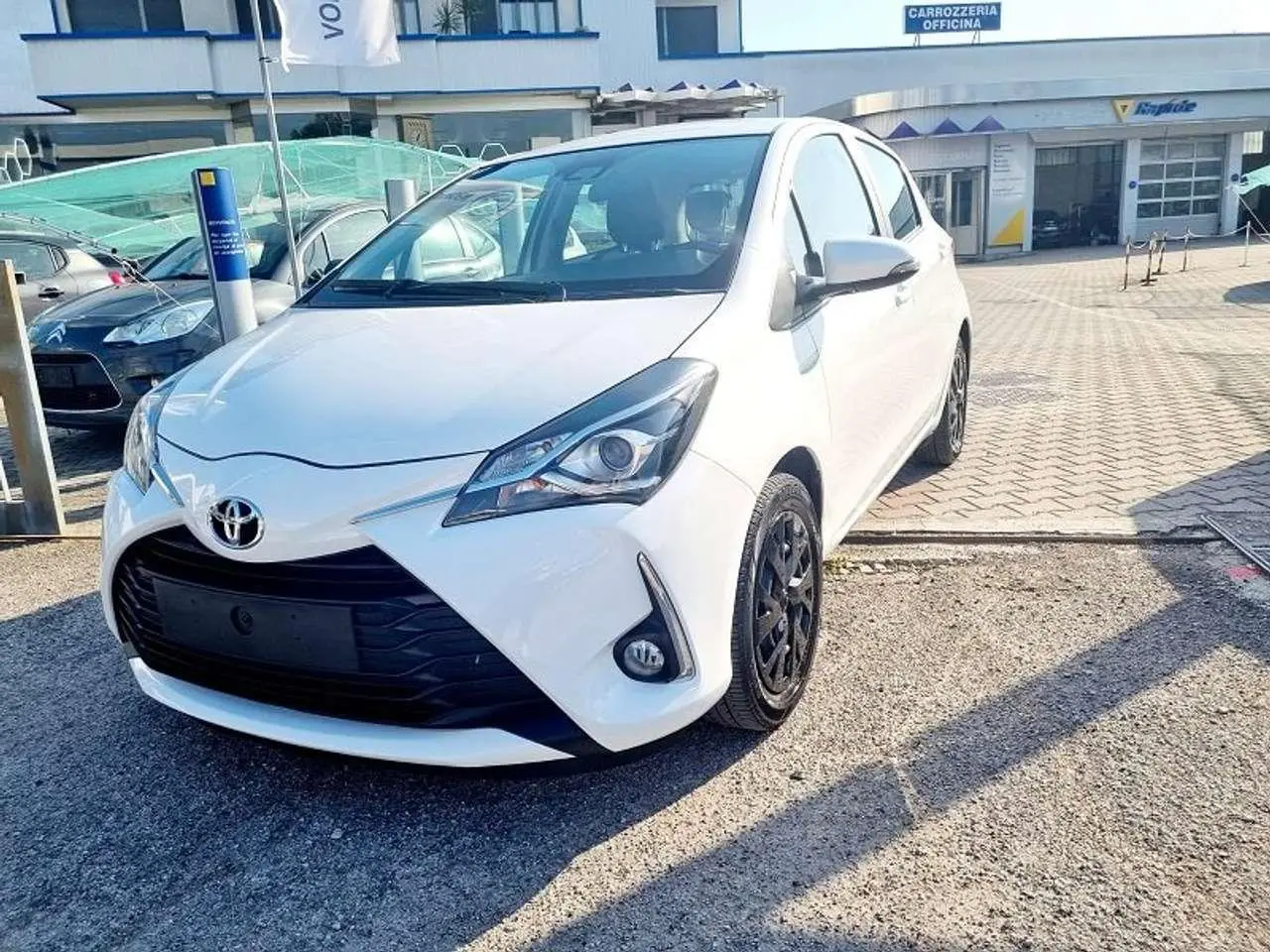 Photo 1 : Toyota Yaris 2021 Petrol