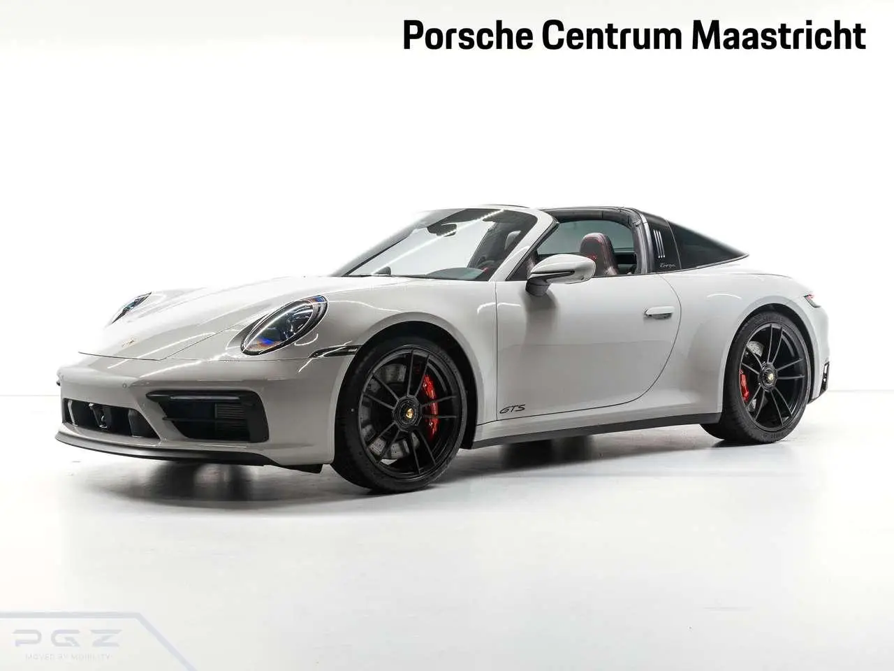 Photo 1 : Porsche 992 2024 Essence