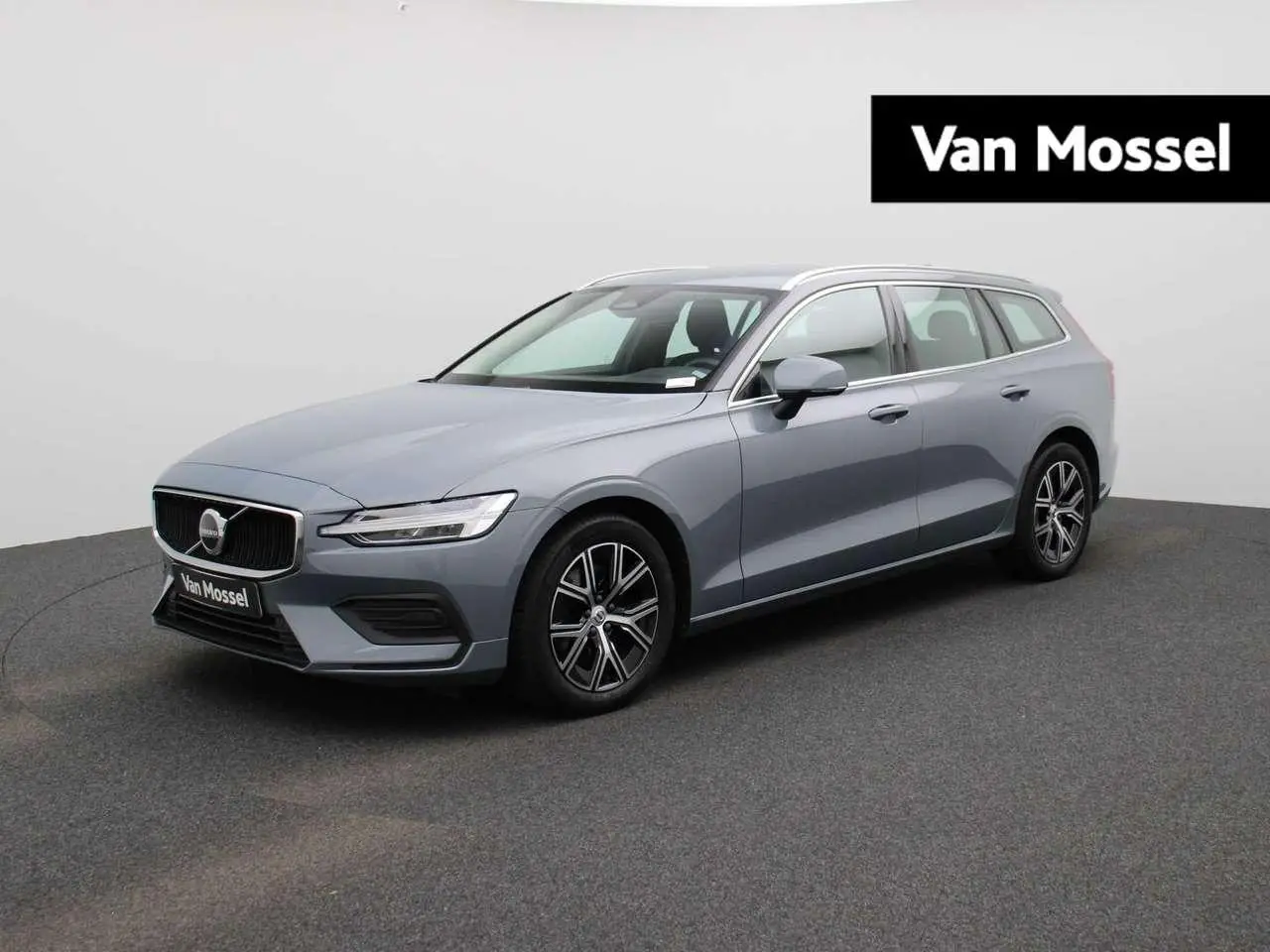 Photo 1 : Volvo V60 2022 Hybride