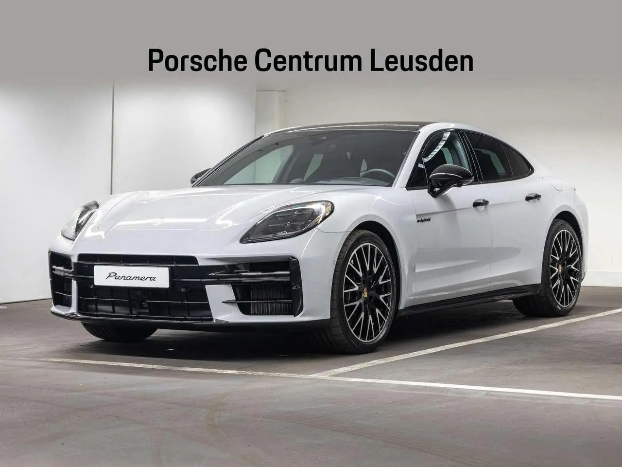 Photo 1 : Porsche Panamera 2024 Hybride