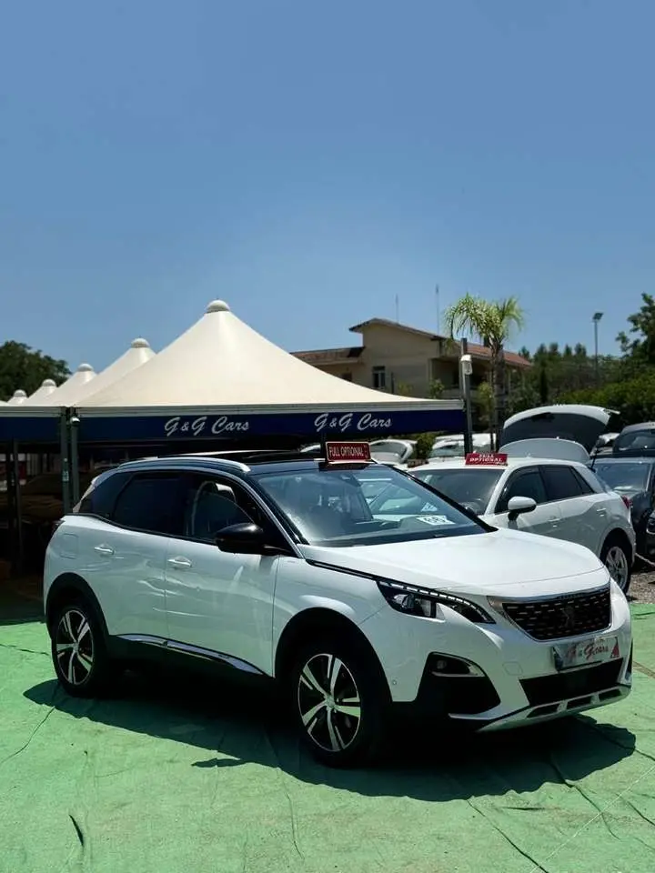 Photo 1 : Peugeot 3008 2017 Diesel